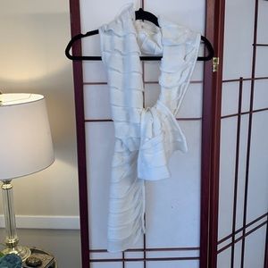 Echo Cream Colored Ruffle scarf Washable Acrylic In EUC